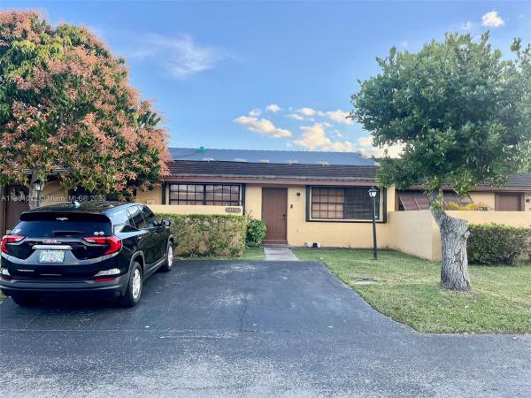 Walden Pond, 14716 SW 84th Ter #14716, Kendall West, Florida 33193, image 1