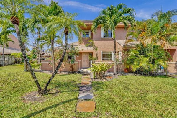 Gulfstream Townhomes, 708 SE 3rd Ave Ext #201, Hallandale Beach, Florida 33009, image 1