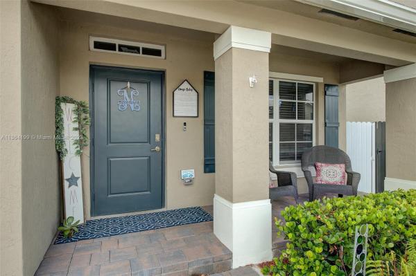 Royal Homes West, 525 NE 6th Pl, Florida City, Florida 33034, image 1
