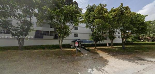 8950 NE 8th Ave #407, Unincorporated Dade County, Florida 33138, image 1
