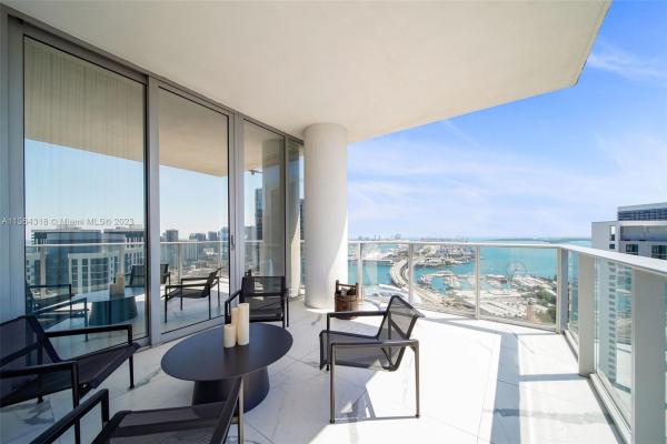 Paramount Miami Worldcenter, 851 NE 1st Ave #4211, Miami, Florida 33132, image 2