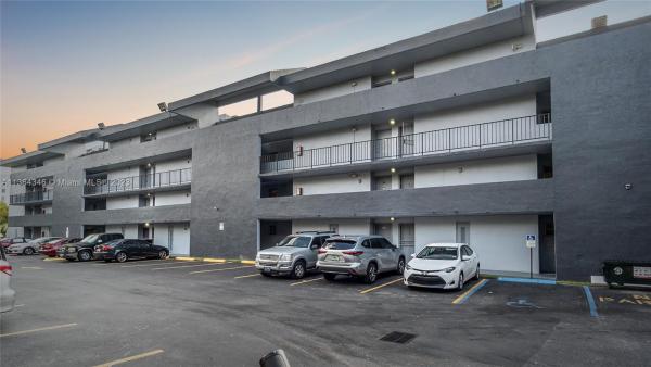 The Greens, 210 Fontainebleau Blvd #203, Fountainebleau, Florida 33172, image 1