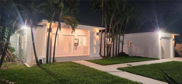 Country Club Estates, 380 N Morningside Dr, Miami Springs, Florida 33166, image 2
