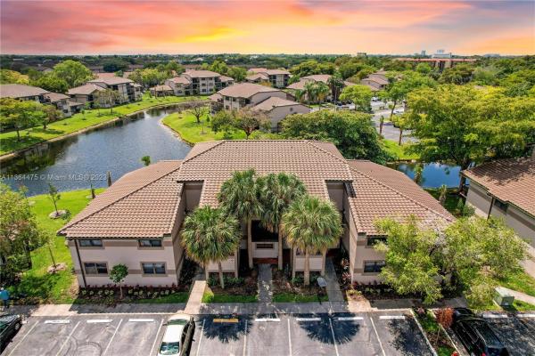 Villas De Venezia, 9888 Nob Hill Ln #9888, Sunrise, Florida 33351, image 1