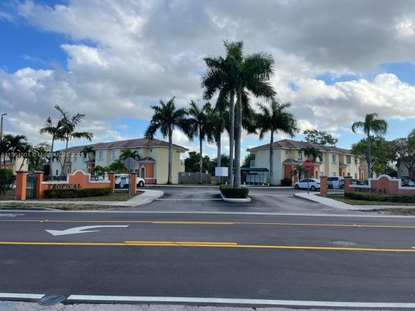 Tropical Landings, 7250 NW 174th Ter #101, Country Club, Florida 33015, image 1