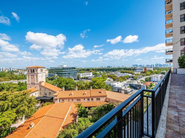 Puerta De Palmas, 888 S Douglas Rd #605, Coral Gables, Florida 33134, image 1