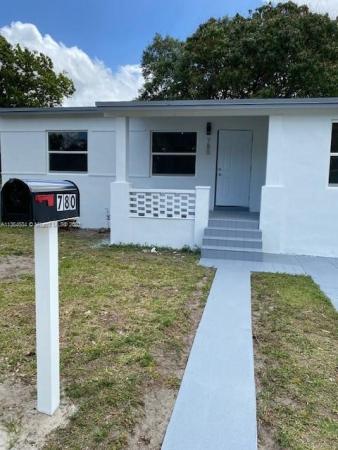 Curry, 780 NW 43rd St, Miami, Florida 33127, image 1