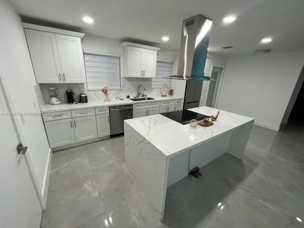 Scott Lake Manor, 1270 NW 182nd St, Miami Gardens, Florida 33169, image 2
