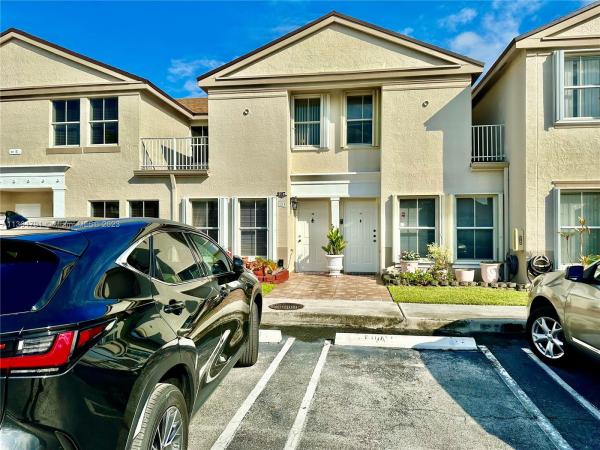 Oakview, 9187 Fontainebleau Blvd #413, Fountainebleau, Florida 33172, image 1