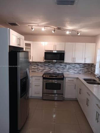 Leslie Estates, 2863 NW 193rd Ter, Miami Gardens, Florida 33056, image 2