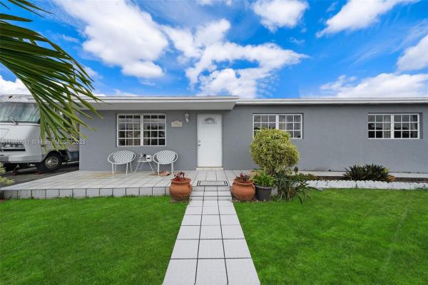 South Miami Heights Residential, 19480 SW 121st Ave, South Miami Heights, Florida 33177, image 2