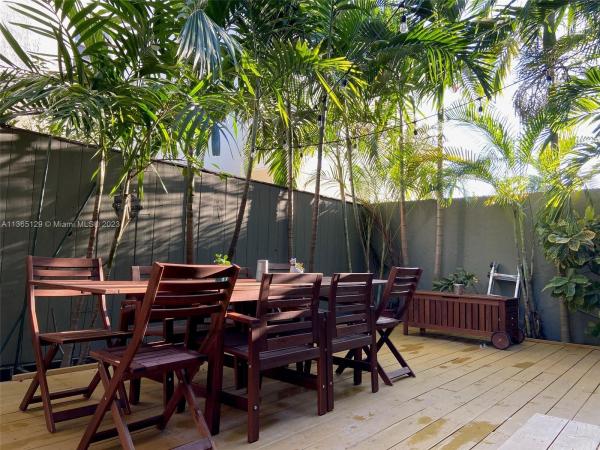 Snug Harbor, 980 NW N River Dr #30, Miami, Florida 33136, image 1