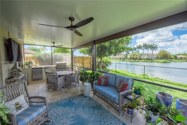 Ventanas At Homestead, 2178 SE 1st St, Homestead, Florida 33033, image 1