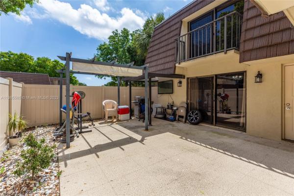 Heritage Village Of Palm Beach Lakes, 7517 75th Way #7517, West Palm Beach, Florida 33407, image 1