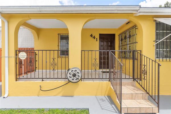 Blake, 441 NW 32nd Pl, Miami, Florida 33125, image 2
