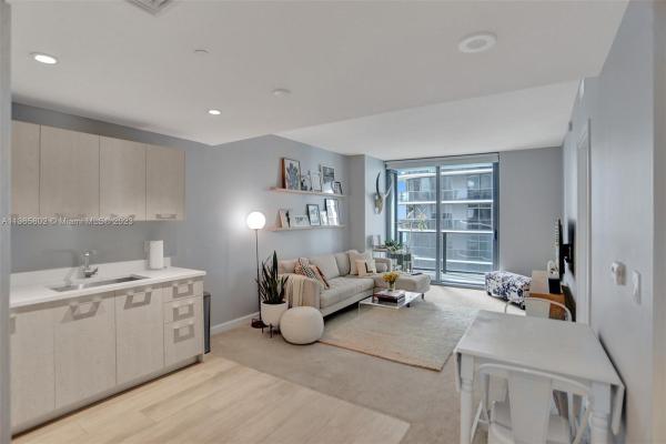 Brickell Heights East, 45 SW 9th St #2107, Miami, Florida 33130, image 2