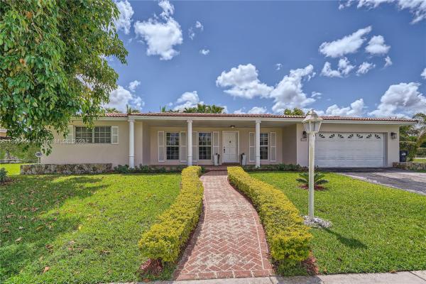 Kendale Lakes No HOA, 14550 SW 73rd St, Kendale Lakes, Florida 33183, image 2