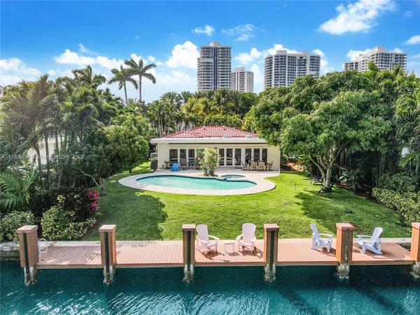 Golden Beach, 532 N Island Dr, Golden Beach, Florida 33160, image 1