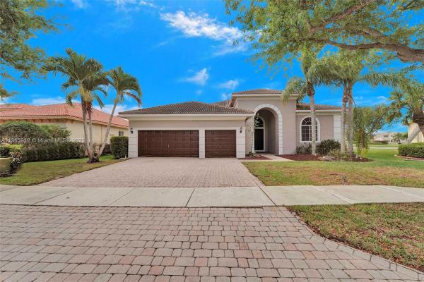 Laguna Isles, 19178 SW 64th St, Pembroke Pines, Florida 33332, image 1