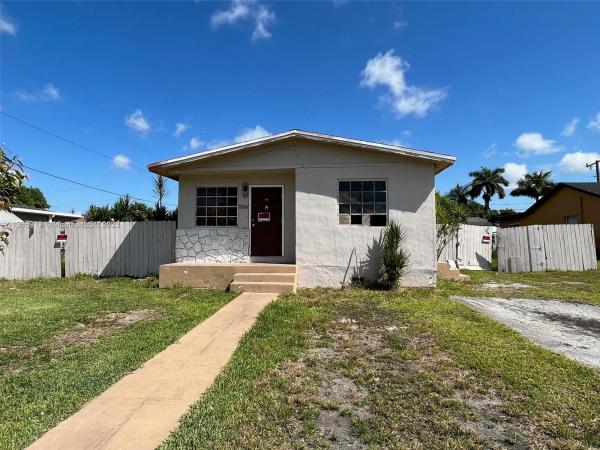 Cutler Ridge Manor Estates, 9941 SW 198th St, Cutler Bay, Florida 33157, image 1