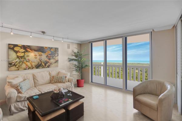 Towers Of Key Biscayne, 1111 Crandon Blvd #B1104, Key Biscayne, Florida 33149, image 2