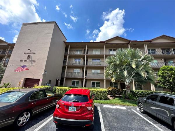 Lancaster At Century Village, 300 SW 130th Ter #309B, Pembroke Pines, Florida 33027, image 1