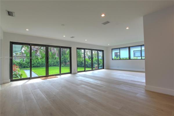 Biscayne Point, 1260 Daytonia Rd, Miami Beach, Florida 33141, image 1
