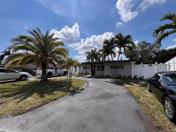 Driftwood Acres, 6728 Atlanta St, Hollywood, Florida 33024, image 2
