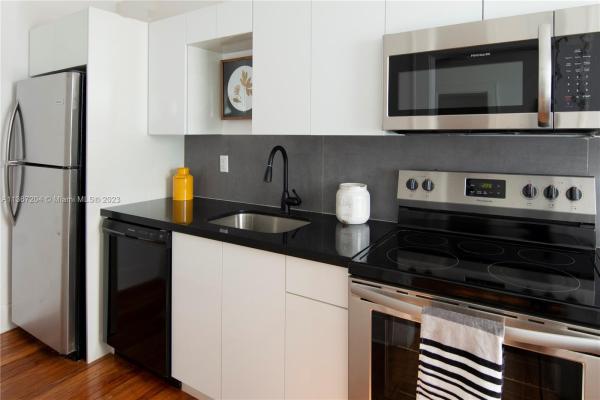 Mendoza, 124 Mendoza Ave #9, Coral Gables, Florida 33134, image 1