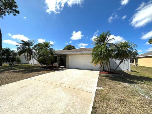Bayshore Heights, 297 SE Volkerts Ter, Port St. Lucie, Florida 34983, image 2