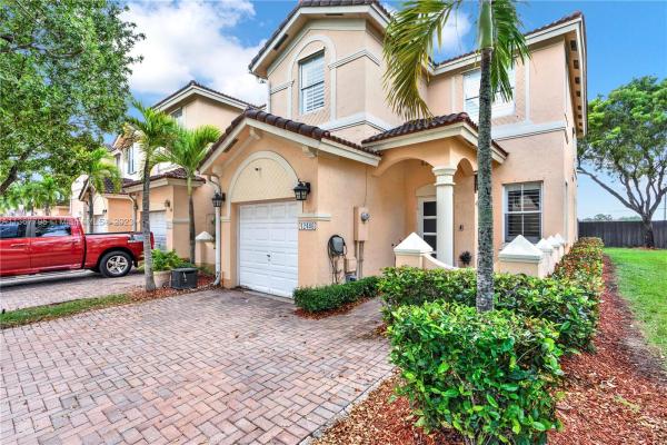 Kendall Breeze South, 12448 SW 126th Ave, Three Lakes, Florida 33186, image 1