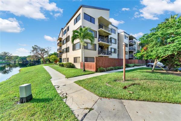 Atriums At Snapper Village, 6701 SW 116th Ct #409, Kendall, Florida 33173, image 1