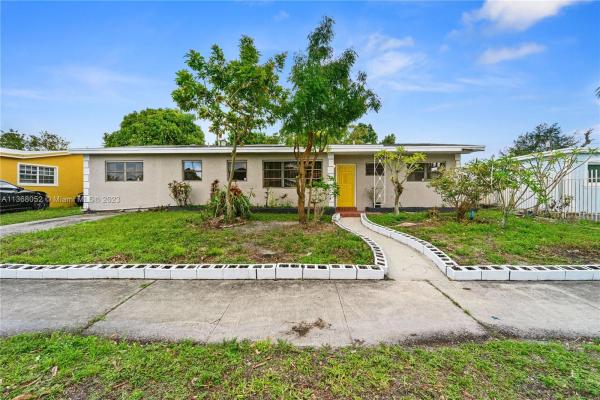 Scott Lake Manor, 17801 NW 14th Pl, Miami Gardens, Florida 33169, image 2