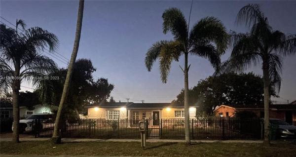 Bell Gardens, 2355 NW 186th St, Miami Gardens, Florida 33056, image 1
