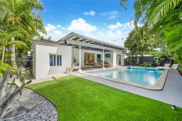 East Shore Crest, 1020 NE 83rd St, Miami, Florida 33138, image 1