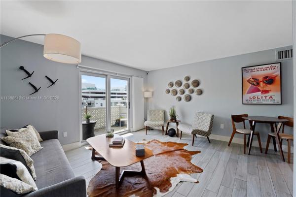 Twin Towers, 1620 West Ave #601, Miami Beach, Florida 33139, image 1