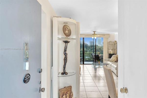 Biscaya, 20500 W Country Club Dr #507, Aventura, Florida 33180, image 1