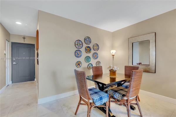 Village Of Kings Creek, 7700 Camino Real #D-404, Glenvar Heights, Florida 33143, image 2