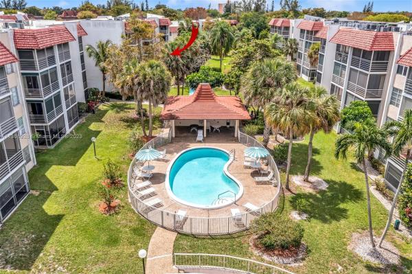 Las Vistas In Inverrary, 3521 Inverrary Dr #201, Lauderhill, Florida 33319, image 1