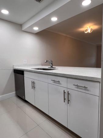 Las Vistas At Doral, 8160 Geneva Ct #203, Doral, Florida 33166, image 2