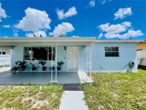 Hialeah Homes, 401 SE 9th Ave, Hialeah, Florida 33010, image 1