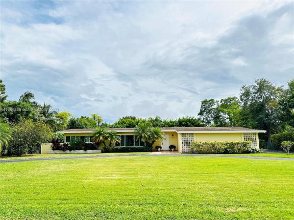Chapman Field Heights, 7220 SW 125th St, Pinecrest, Florida 33156, image 1