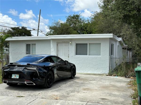 Gerald Estates, 14100 NW 23rd Ct, Opa-Locka, Florida 33054, image 1