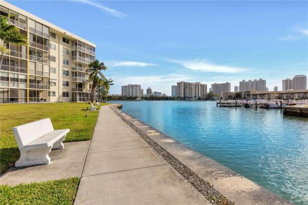 Point East, 2855 Leonard Dr #H307, Aventura, Florida 33160, image 2