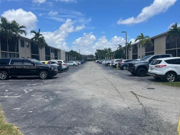 Cutler Creek Village, 10370 SW 220th St #206, Cutler Bay, Florida 33190, image 1