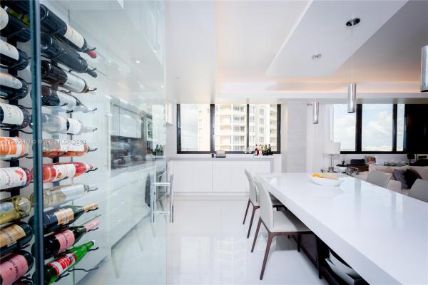 Brickell Key Two, 540 Brickell Key Dr #1820, Miami, Florida 33131, image 1