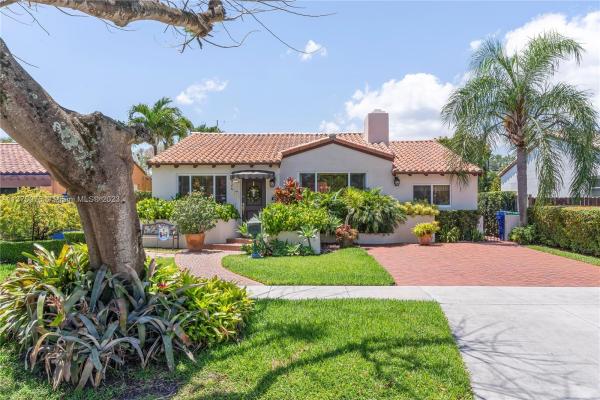 Brickell Estates, 526 SW 26th Rd, Miami, Florida 33129, image 2
