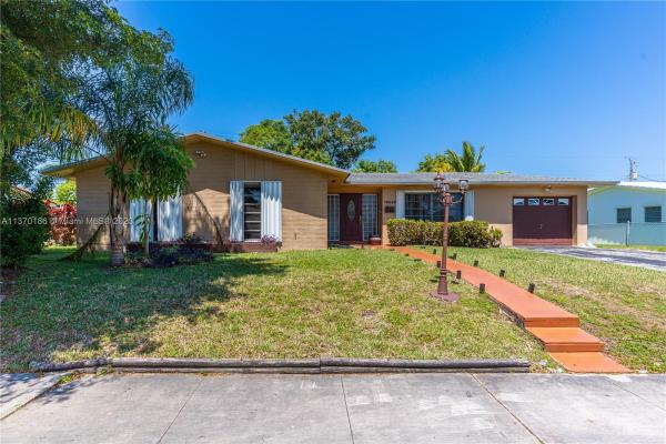 Fairway Lake South, 16302 SW 107th Ct, Palmetto Estates, Florida 33157, image 1