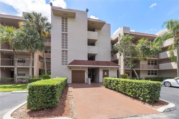 Sabal Palm Of Pine Island Ridge, 1931 Sabal Palm Dr #202, Davie, Florida 33324, image 2