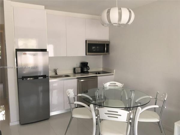 Elisa, 801 15th St #108, Miami Beach, Florida 33139, image 1